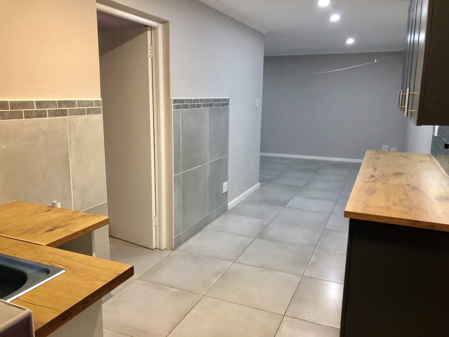 To Let 1 Bedroom Property for Rent in Vincent Eastern Cape